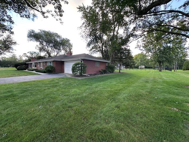 2300 Landwehr Road, Northbrook, IL 60062