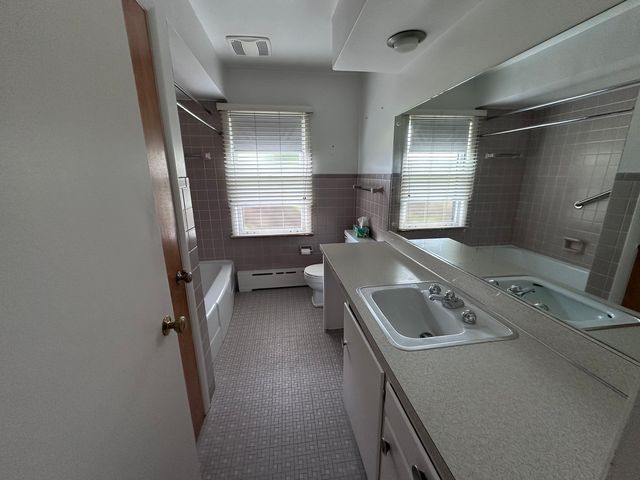 2300 Landwehr Road, Northbrook, IL 60062