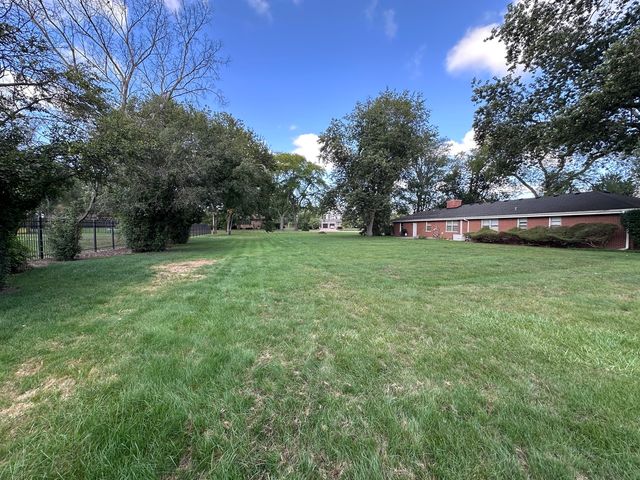 2300 Landwehr Road, Northbrook, IL 60062