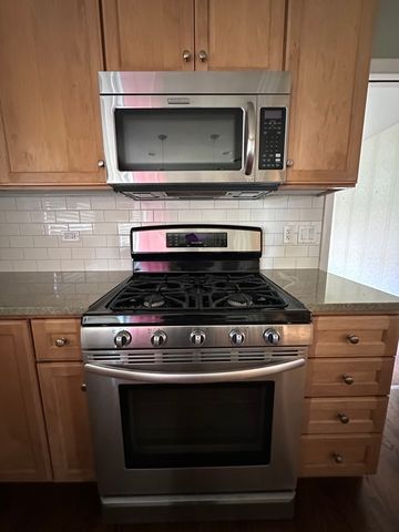 2300 Landwehr Road, Northbrook, IL 60062