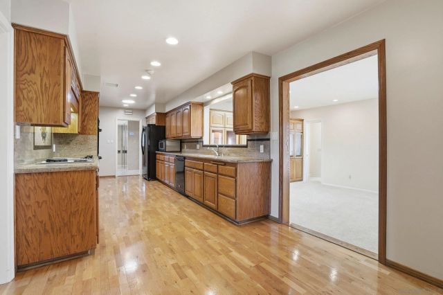 6110 Romany Dr, San Diego, CA 92120