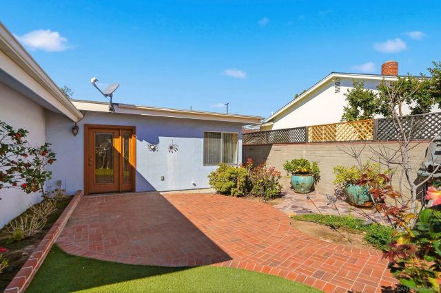 6110 Romany Dr, San Diego, CA 92120