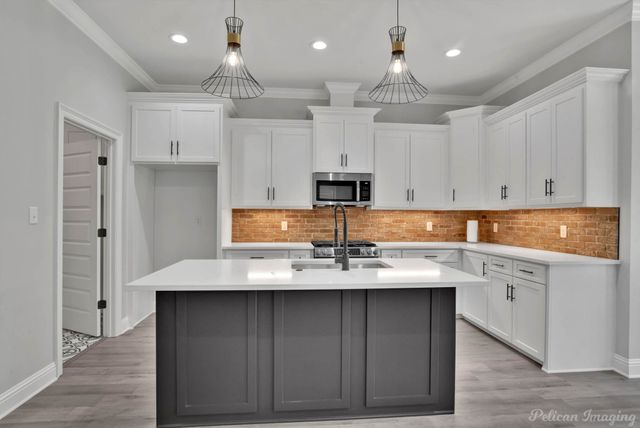 8142 MYRTLEWOOD Drive, Greenwood, LA 71033