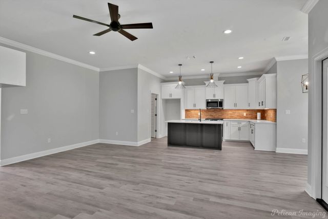 8142 MYRTLEWOOD Drive, Greenwood, LA 71033