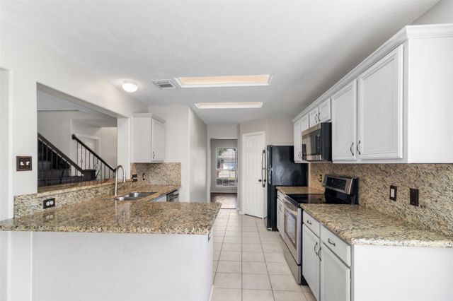 19111 Hayden Wood Drive, Tomball, TX 77375