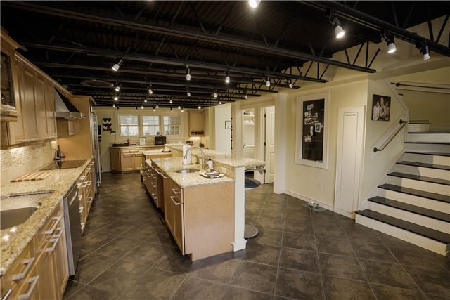 401 Quarry Road, Russellville, AR 72802