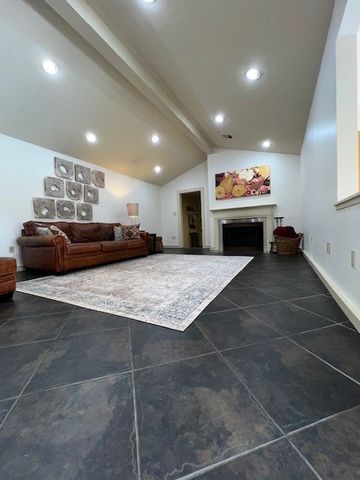 401 Quarry Road, Russellville, AR 72802