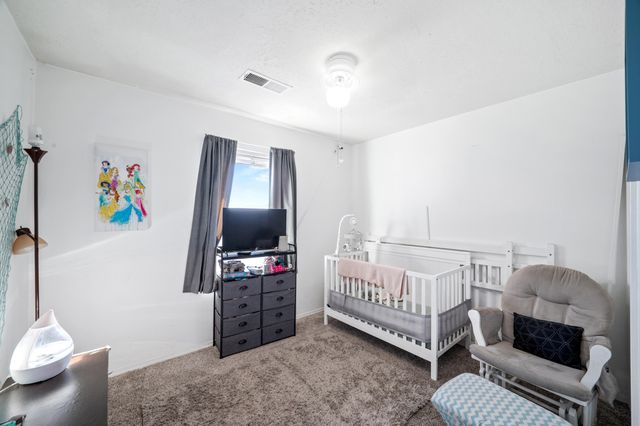 1024 93rd Street SW, Albuquerque, NM 87121