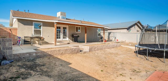 1024 93rd Street SW, Albuquerque, NM 87121