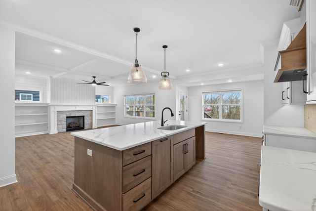 1348 Angus Trail, Lexington, KY 40509