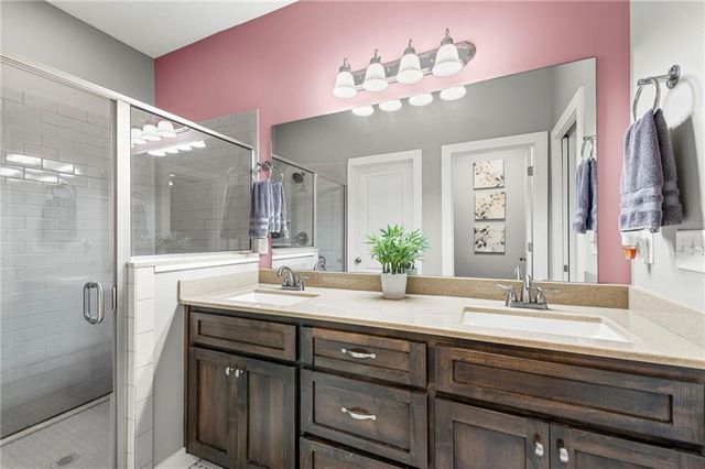 23504 E 11th Terrace S, Independence, MO 64056