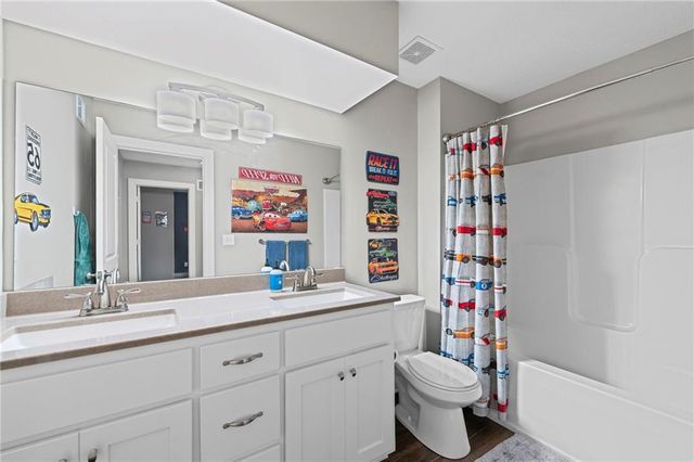 23504 E 11th Terrace S, Independence, MO 64056