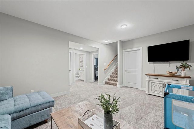 23504 E 11th Terrace S, Independence, MO 64056