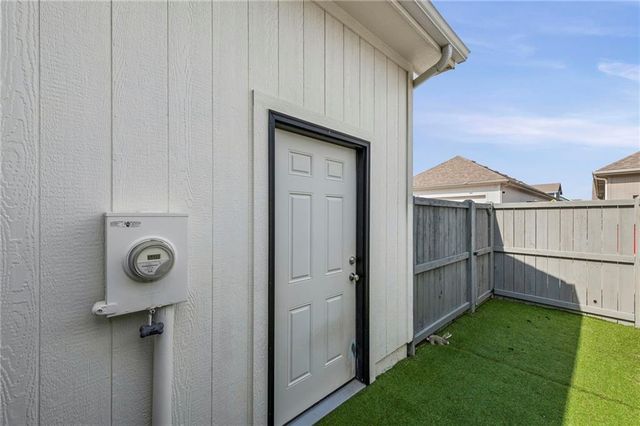 23504 E 11th Terrace S, Independence, MO 64056