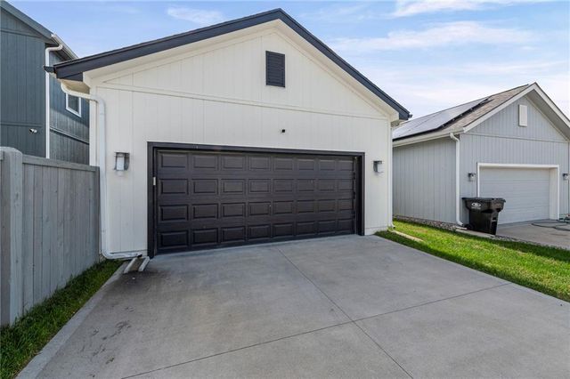 23504 E 11th Terrace S, Independence, MO 64056