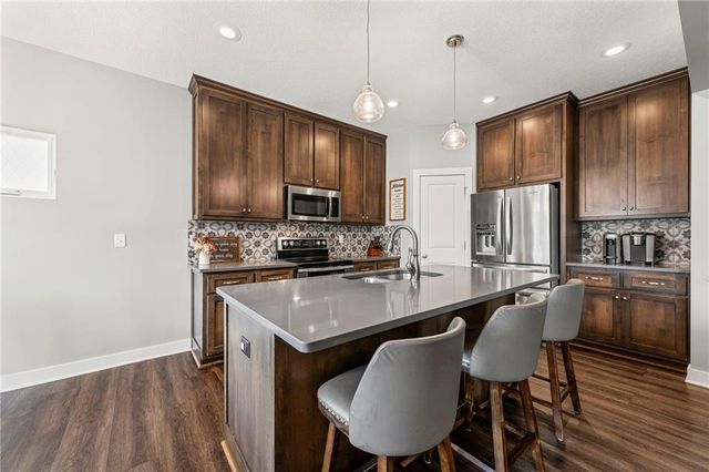 23504 E 11th Terrace S, Independence, MO 64056