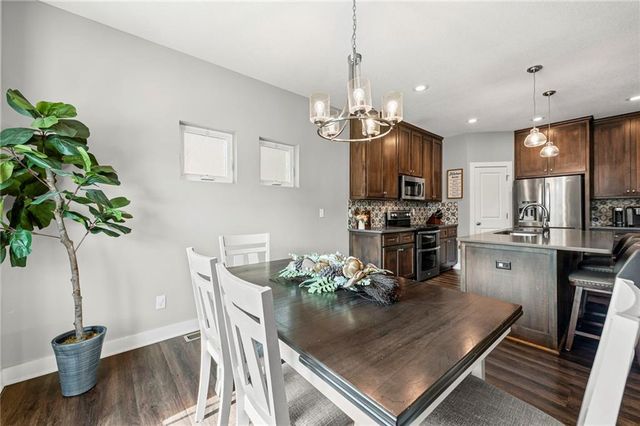 23504 E 11th Terrace S, Independence, MO 64056