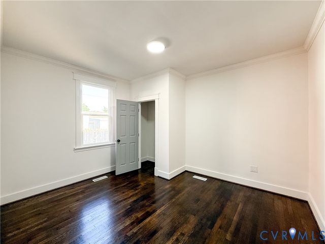 212 Norfolk Ave, Colonial Heights, VA 23834