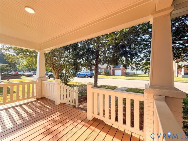 212 Norfolk Ave, Colonial Heights, VA 23834