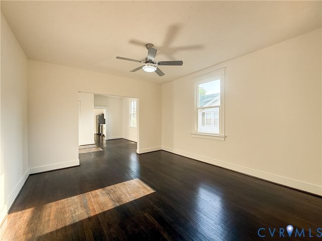 212 Norfolk Ave, Colonial Heights, VA 23834