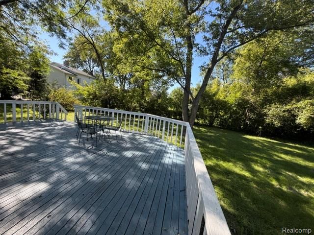18615 Martin Road, Roseville, MI 48066