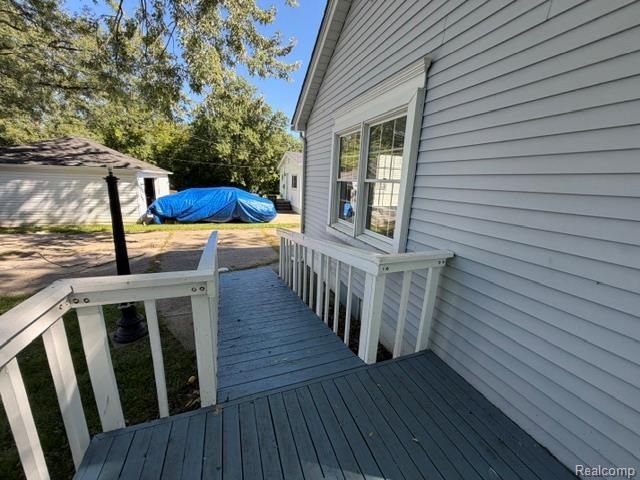 18615 Martin Road, Roseville, MI 48066