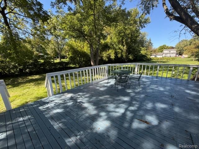 18615 Martin Road, Roseville, MI 48066