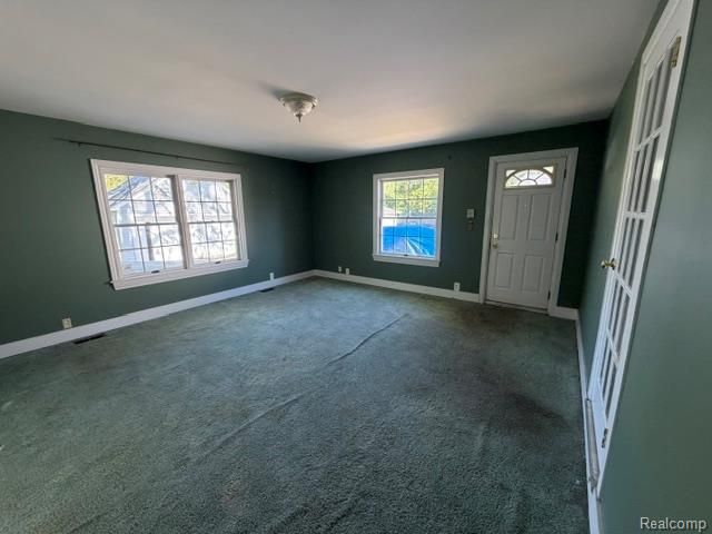 18615 Martin Road, Roseville, MI 48066