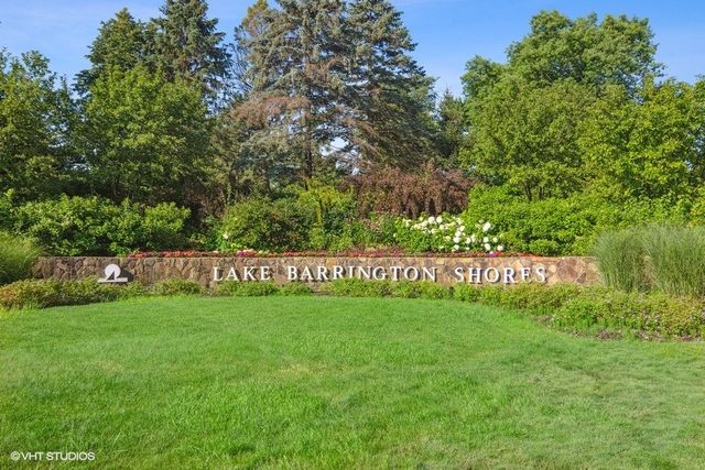 820 Golf Lane, Lake Barrington, IL 60010