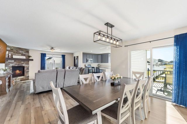 431 Nottingham DRIVE, Union Grove, WI 53182