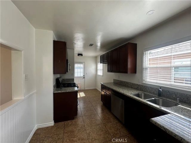 6108 Village Road, Lakewood, CA 90713