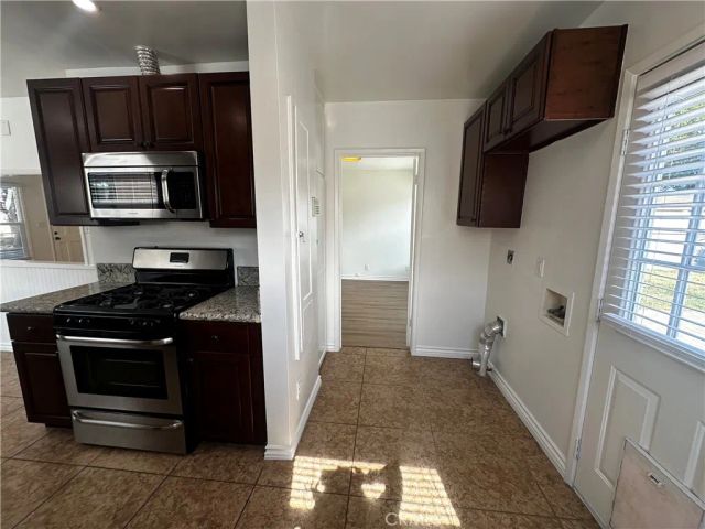 6108 Village Road, Lakewood, CA 90713