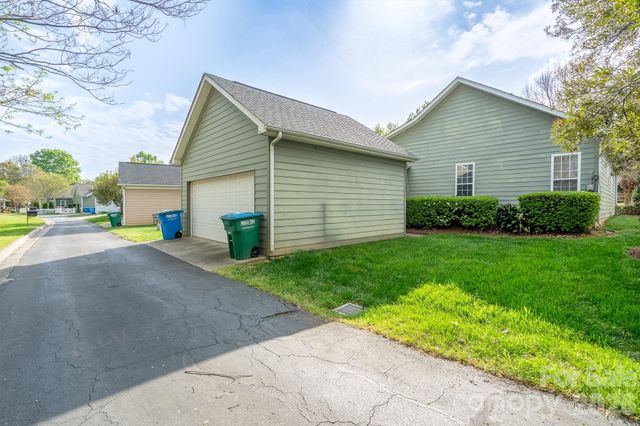 10030 Bishops Gate Boulevard, Pineville, NC 28134