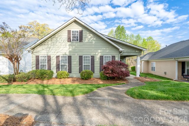 10030 Bishops Gate Boulevard, Pineville, NC 28134