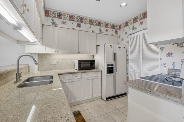 19197 Sabal Lake Drive, Boca Raton, FL 33434