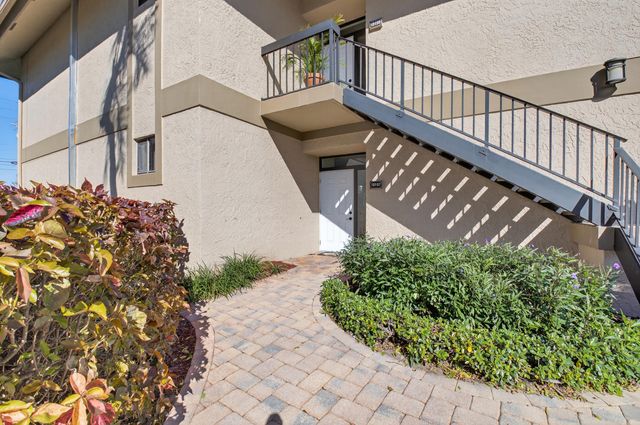 19197 Sabal Lake Drive, Boca Raton, FL 33434