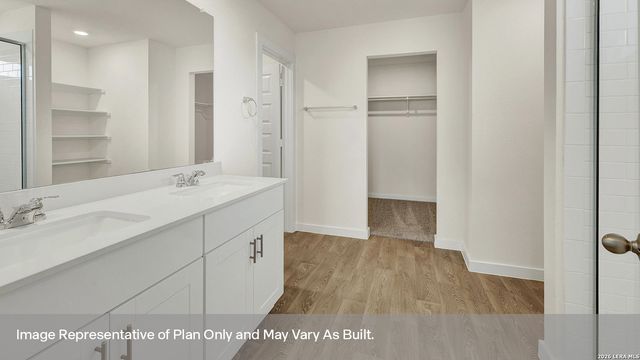 375 McGinty Meadow Drive, Lockhart, TX 78644