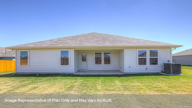 375 McGinty Meadow Drive, Lockhart, TX 78644