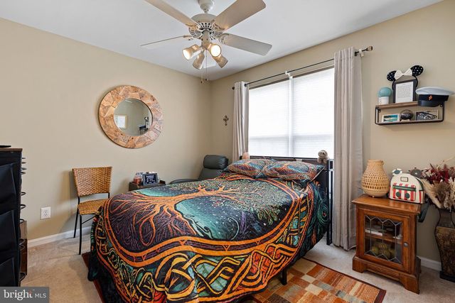 11 BUTTONWOOD CT, Newark, DE 19702