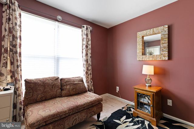 11 BUTTONWOOD CT, Newark, DE 19702
