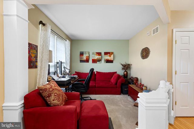 11 BUTTONWOOD CT, Newark, DE 19702