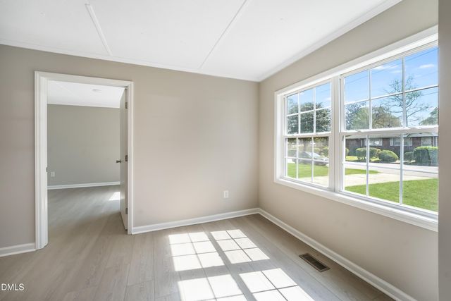 210 S Brevard Street, Selma, NC 27576