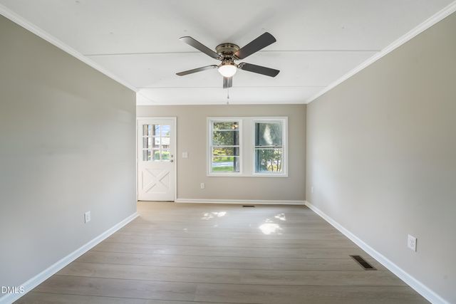 210 S Brevard Street, Selma, NC 27576