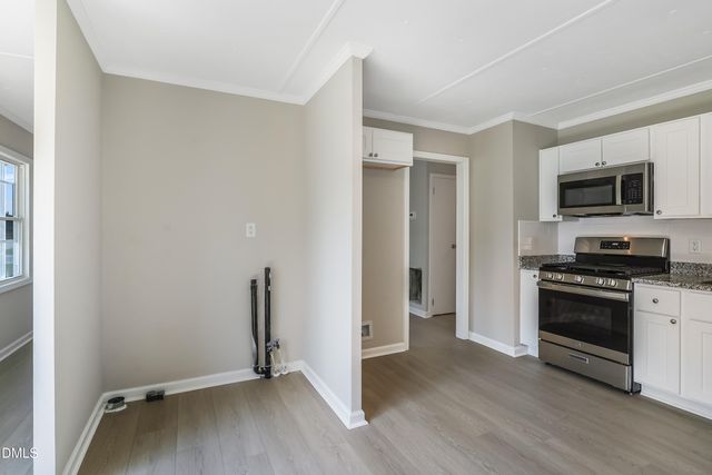 210 S Brevard Street, Selma, NC 27576