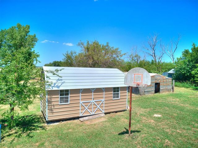 5209 W Tecumseh Road, Norman, OK 73072