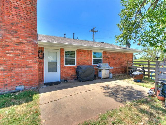 5209 W Tecumseh Road, Norman, OK 73072