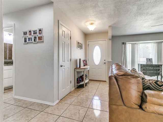 5209 W Tecumseh Road, Norman, OK 73072