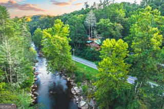 55 River Bend Lane, Blue Ridge, GA 30513