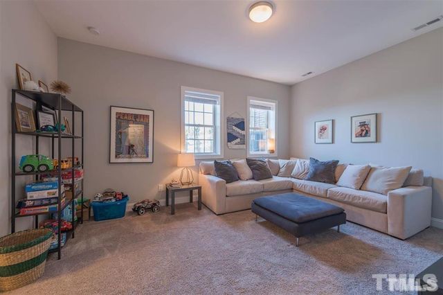 1056 Residents Club Drive, Cary, NC 27519