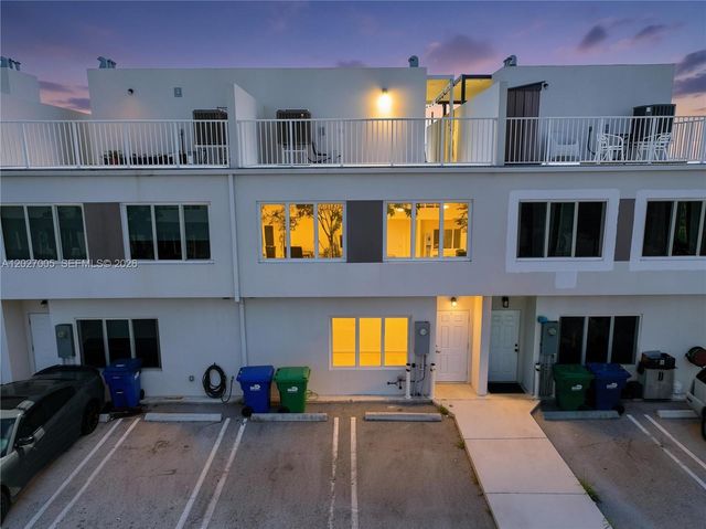 25813 SW 145th Ave, Homestead, FL 33032